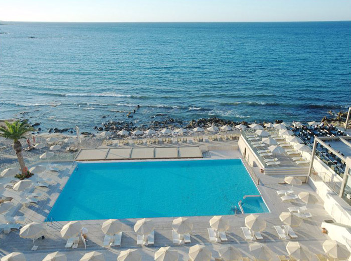 Бассейн отеля Aktia Lounge Hotel & Spa 5* (Актиа Лаунж Отель энд Спа 5*) Фото отеля Aktia Lounge Hotel & Spa 5* (Актиа Лаунж Отель энд Спа 5*)