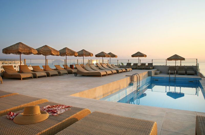 Бассейн отеля Golden Beach 4* (Голден Бич 4*) Фото отеля Golden Beach 4* (Голден Бич 4*)