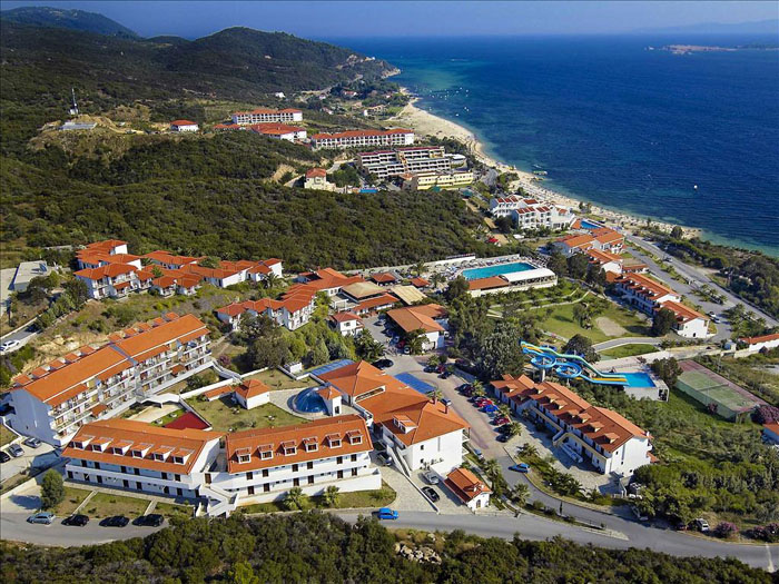 Отель Aristoteles Holiday Resort & Spa 4* (Аристотель Холидей Ресорт энд Спа 4*) Фото отеля Aristoteles Holiday Resort & Spa 4* (Аристотель Холидей Ресорт энд Спа 4*)