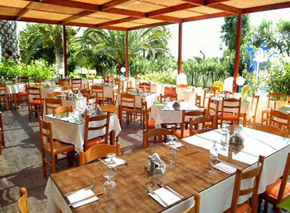Ресторан отеля Kabanari Bay 3* (Кабанари Бей 3*) Фото отеля Kabanari Bay 3* (Кабанари Бей 3*)