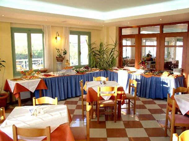 Ресторан отеля Klio Aparthotel 4* (Клио Апарт Отель 4*) Фото отеля Klio Aparthotel 4* (Клио Апарт Отель 4*)