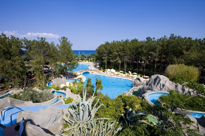 Бассейны отеля Club Zigana HV1 5* (Клуб Зигана HV1 5*) Фото отеля Club Zigana HV1 5* (Клуб Зигана HV1 5*)