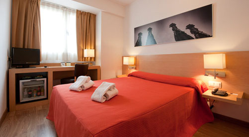 Номер Standard Room отеля Hotel Sagrada Familia 3* (Отель Саграда Фамилия 3*) Фото отеля Hotel Sagrada Familia 3* (Отель Саграда Фамилия 3*)