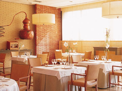 Ресторан отеля Hesperia Sant Just 4* (Хесперия Сент Джаст 4*) Фото отеля Hesperia Sant Just 4* (Хесперия Сент Джаст 4*)