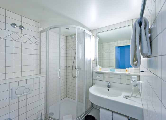 Ванная комната в номере отеля Graben Hotel Vienna 4* (Грабен Отель Вена 4*) Фото отеля Graben Hotel Vienna 4* (Грабен Отель Вена 4*)