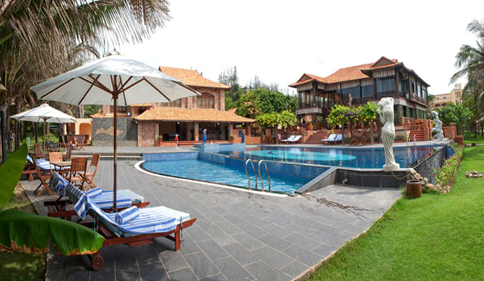 Отель Sandhills Beach Resort & Spa 4* (Сандхилс Бич Резорт энд Спа 4*) Фото отеля Sandhills Beach Resort & Spa 4* (Сандхилс Бич Резорт энд Спа 4*)