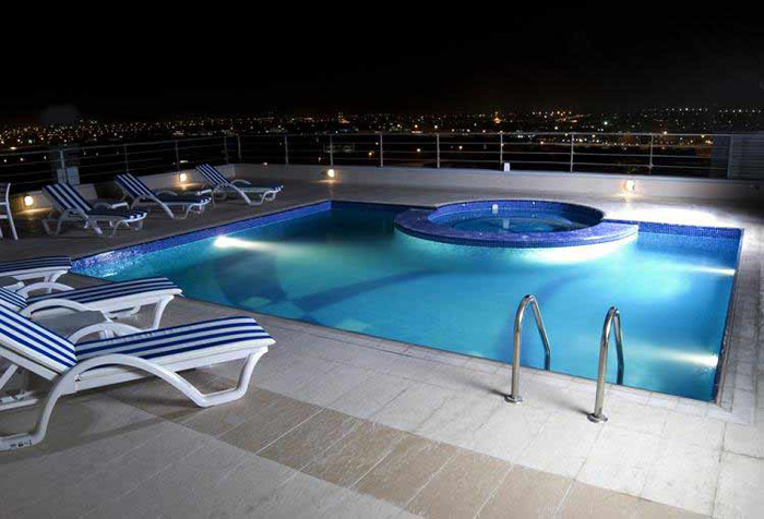 Бассейн отеля Grandeur Hotel 3* (Грандер Отель 3*) Фото отеля Grandeur Hotel 3* (Грандер Отель 3*)