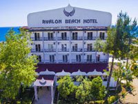 Отель Avalon Beach Hotel 4* (Авалон Бич Отель 4*) Вход в отель Avalon Beach Hotel 4* (Авалон Бич Отель 4*)